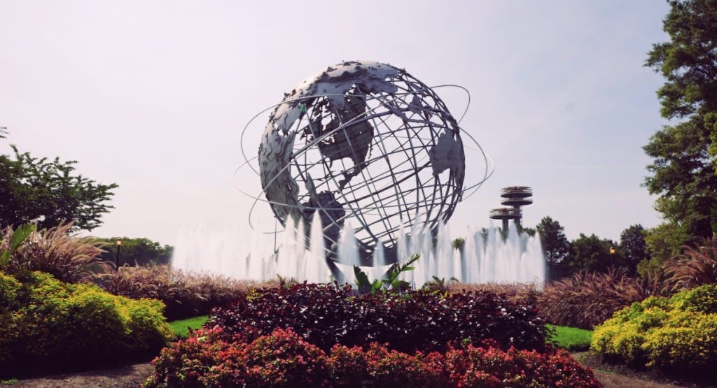 On the way to the stadium, we pass a huge sphere. US Open’s symbol. It’s this fountain in which the public is NOT allowed to bathe in. Believe me. I wrote about it on my Instagram yesterday, disgruntled after a spat with a rather large policewoman. 